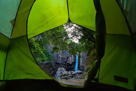 800px-Knuckles_forest_reserve_camping