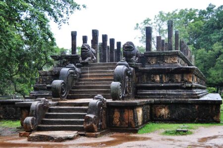 Medieval-capital-of-Polonnaruwa-2